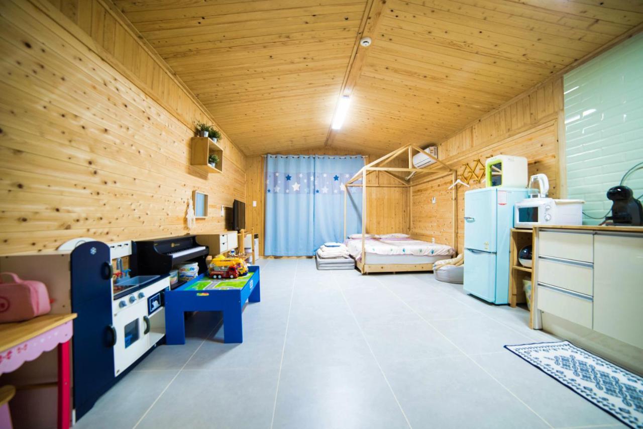 Jeju Sunflower Pension Seogwipo Ngoại thất bức ảnh