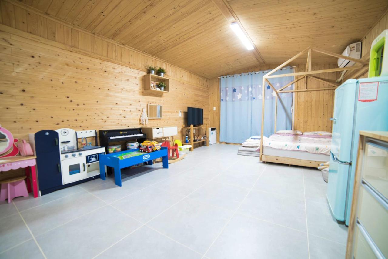 Jeju Sunflower Pension Seogwipo Ngoại thất bức ảnh