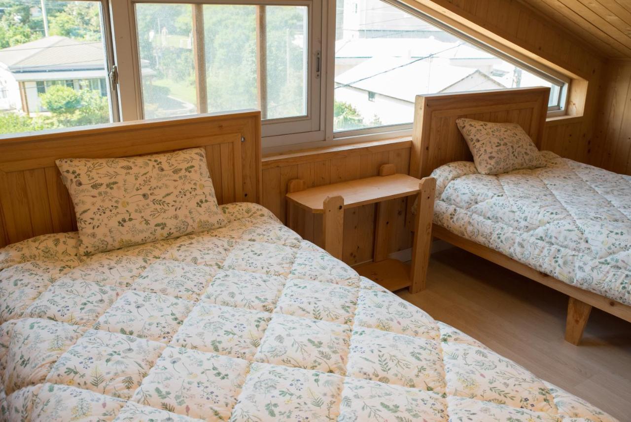 Jeju Sunflower Pension Seogwipo Ngoại thất bức ảnh